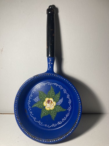 Vintage cast iron - cast,