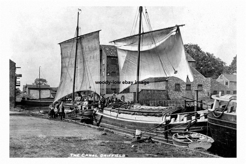 Pt1166 sailing barges on - -,